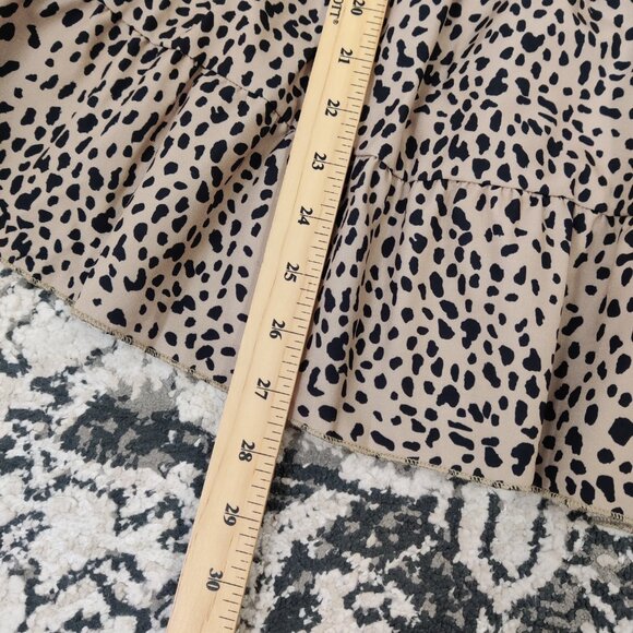 SHEIN Women's Blouse Size M Tiered Tan Black Leopard Cheetah Print Casual Modest - Picture 10 of 10